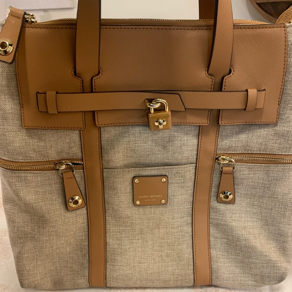 Henri Bendel purse
